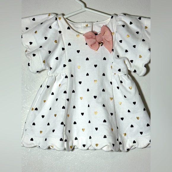 Isaac Mizrahi White Dress with Heart Pattern and Pink Bow Size 0-3 months - Picture 3 of 7